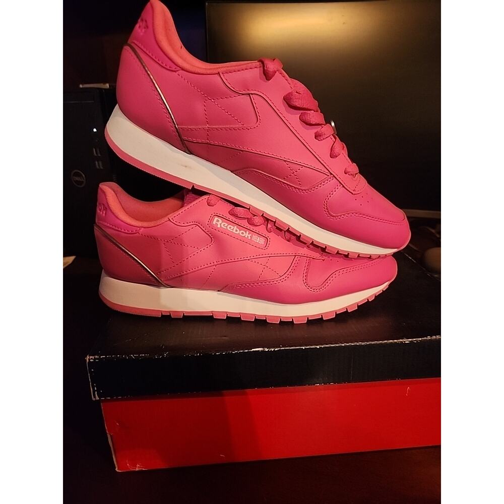 Reebok Classic Leather Pink Size 10